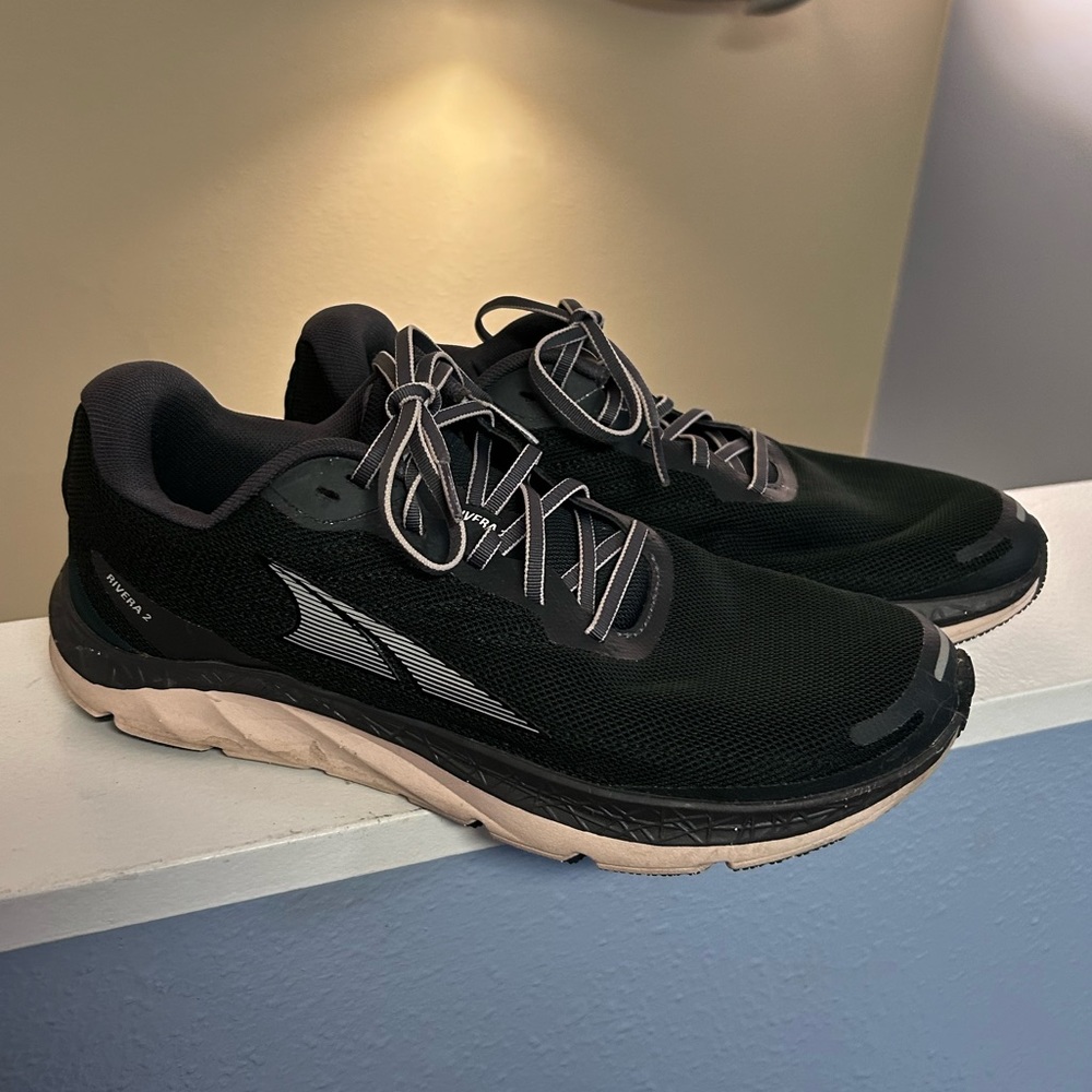 Women’s Altra shoes size 9